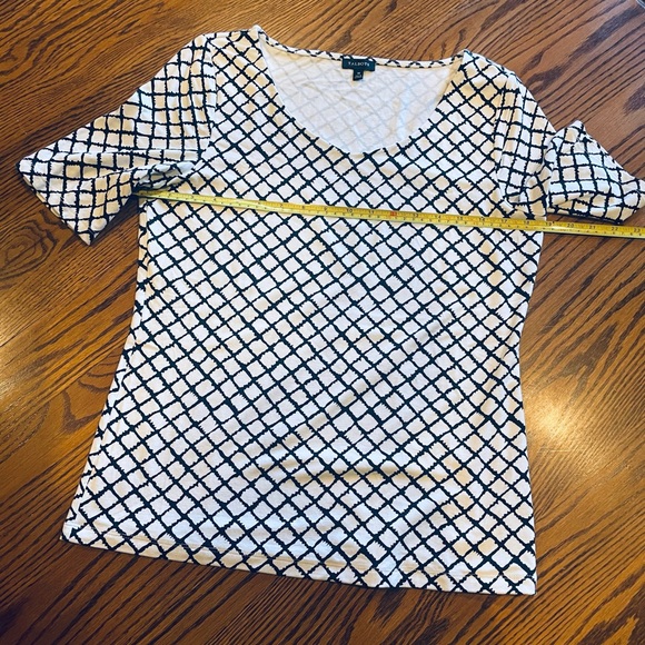Talbots NWOT soft and silky elbow length front lined shirt sz Med. PERFECT. Nice - Picture 3 of 7
